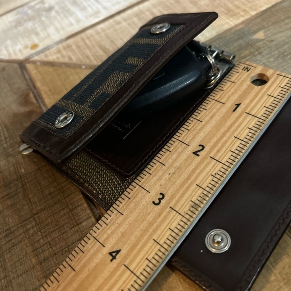 FENDI Keys Holder - Picture 9 of 10